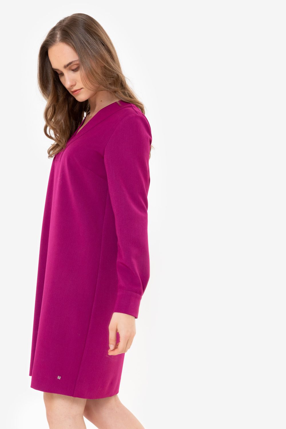 Fuchsia midi jurk met V-hals en lange mouwen