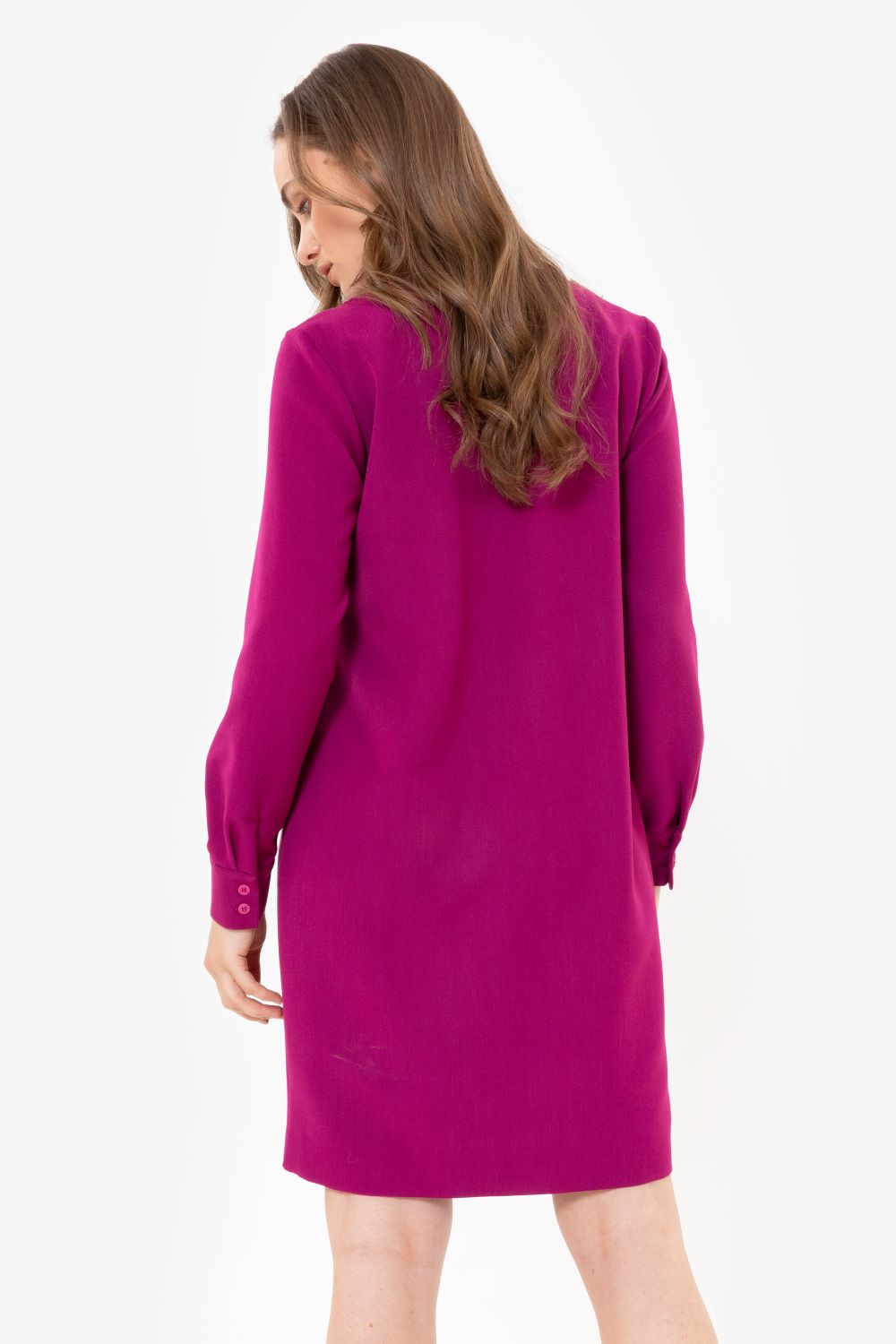 Fuchsia midi jurk met V-hals en lange mouwen