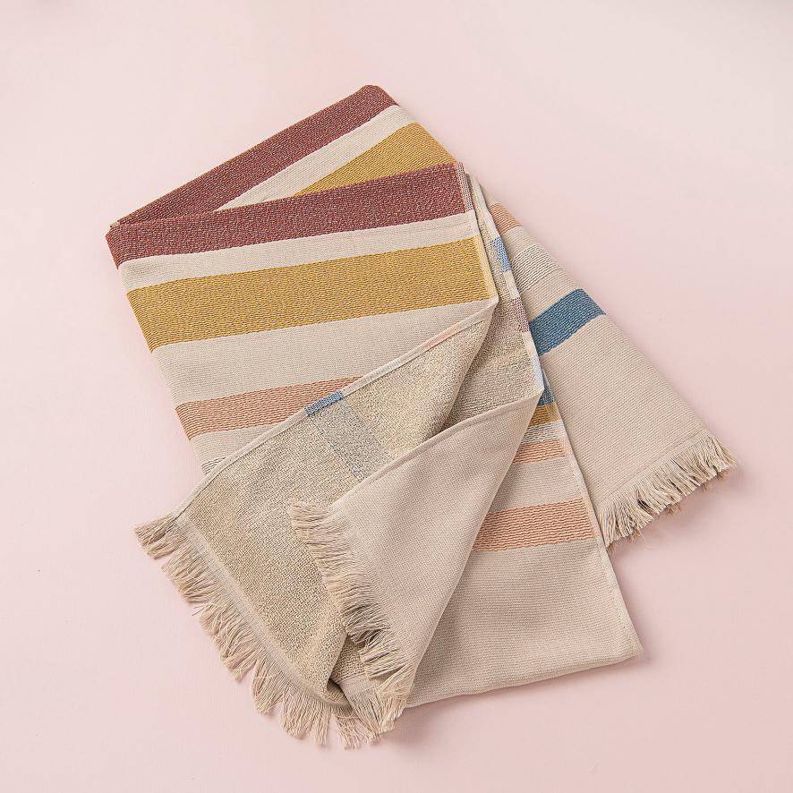 Mia Zia - Linge de Plage Haut de Gamme - Fouta Handdoek - &quot;Tichka&quot; Thema Ficelle achtergrond