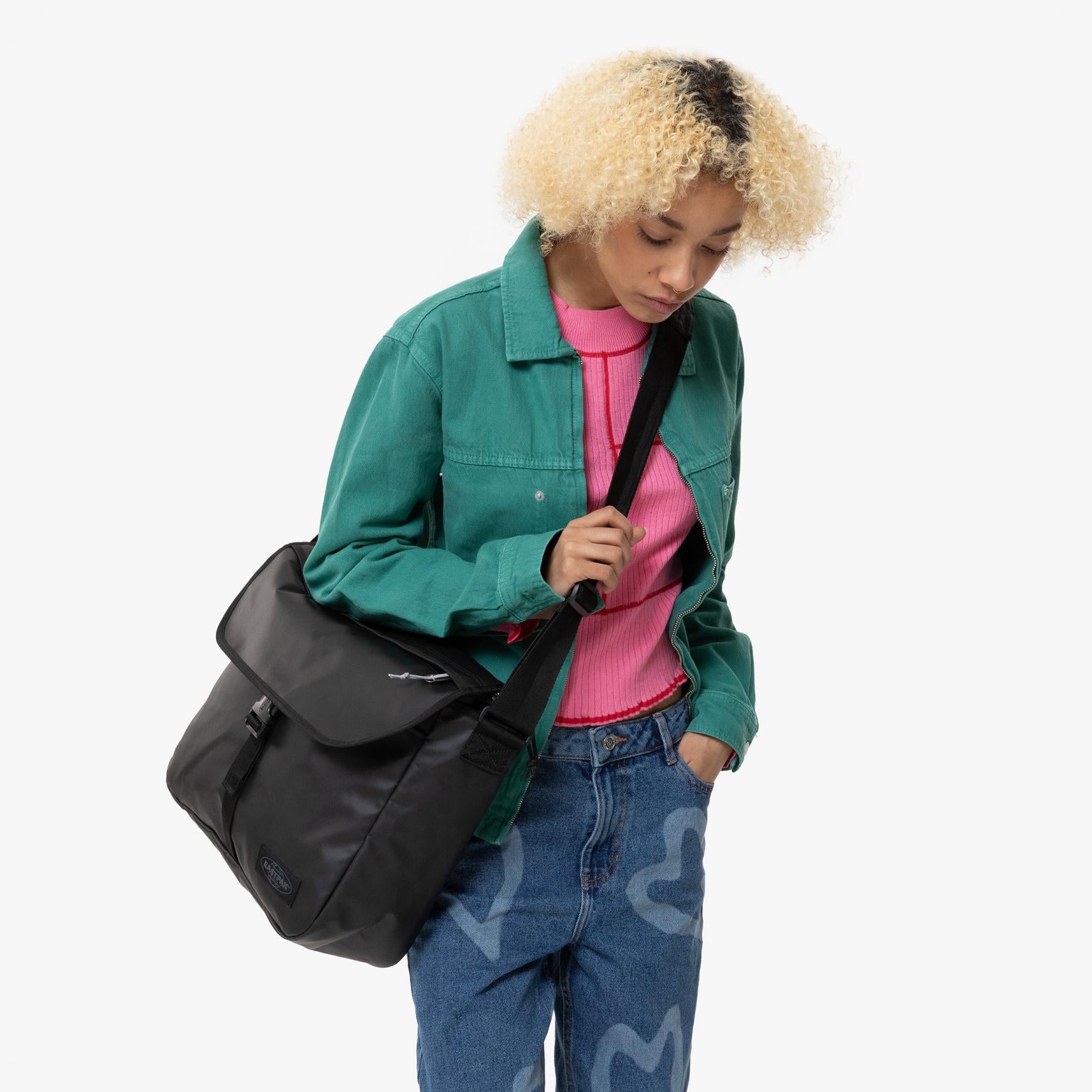 Delegate + Tarp Black
