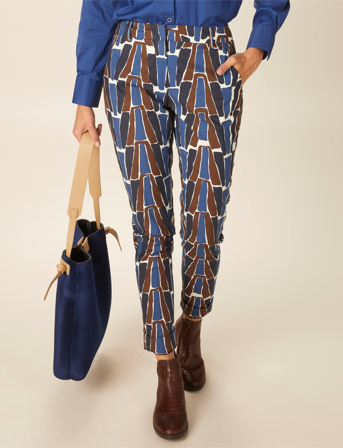 Cotton Chino Pants In Blue - Blauw