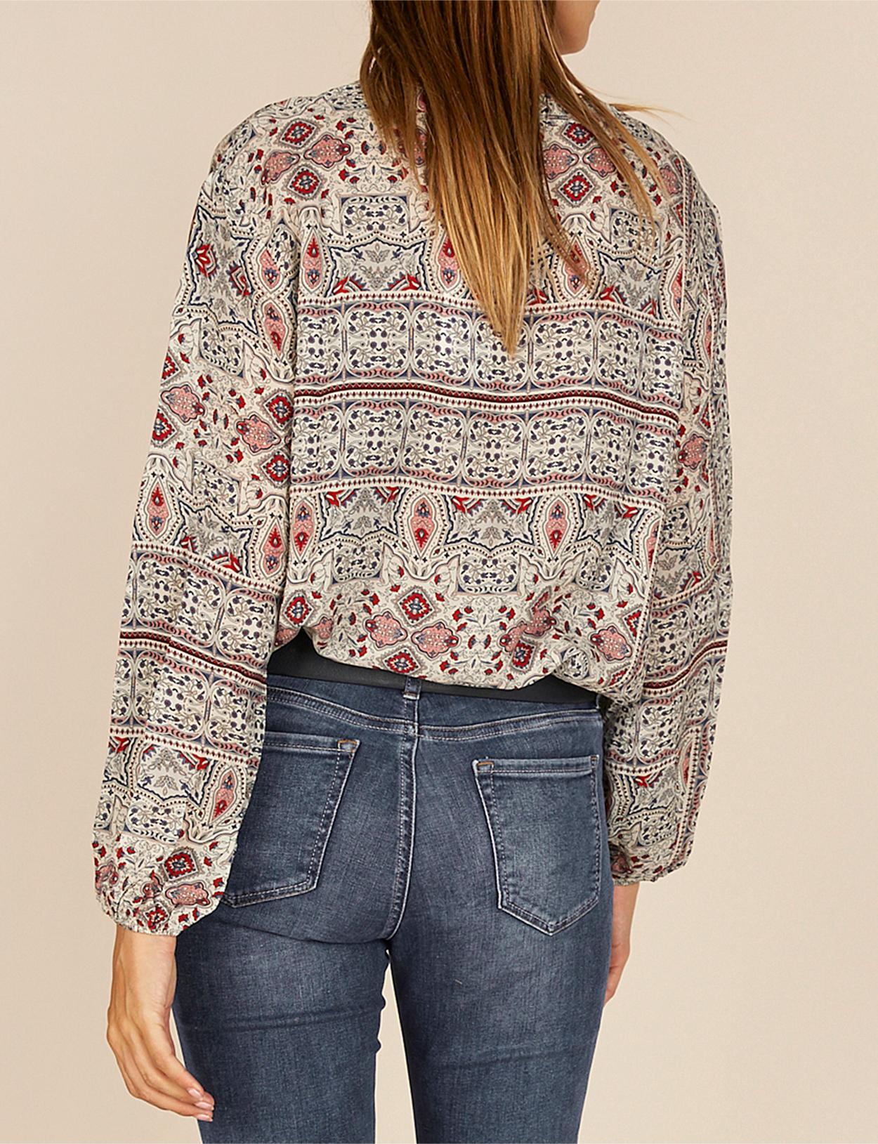 Loose V-Neck Shirt In Red - Rood