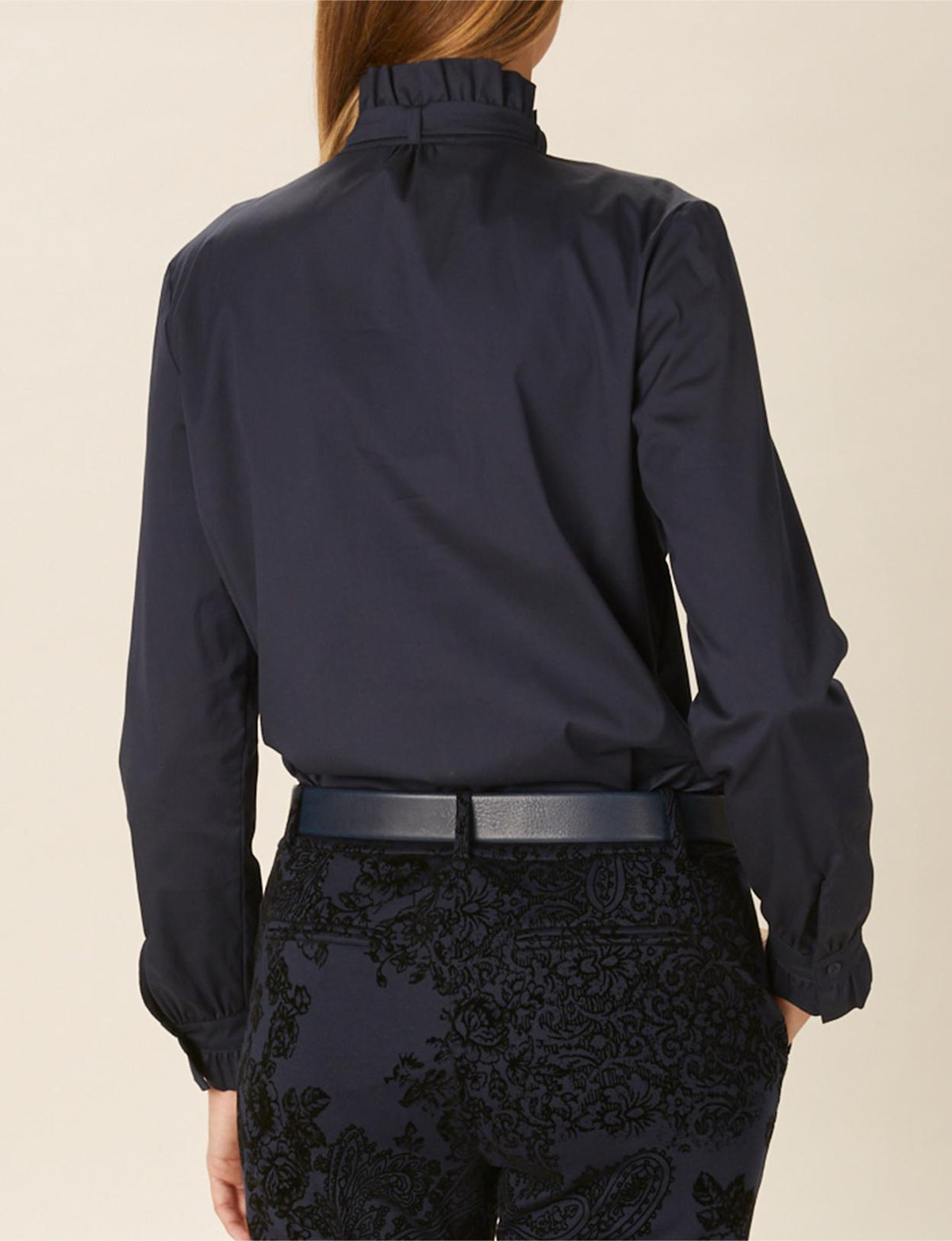 Cotton Bow Tie Shirt In Blue - Blauw