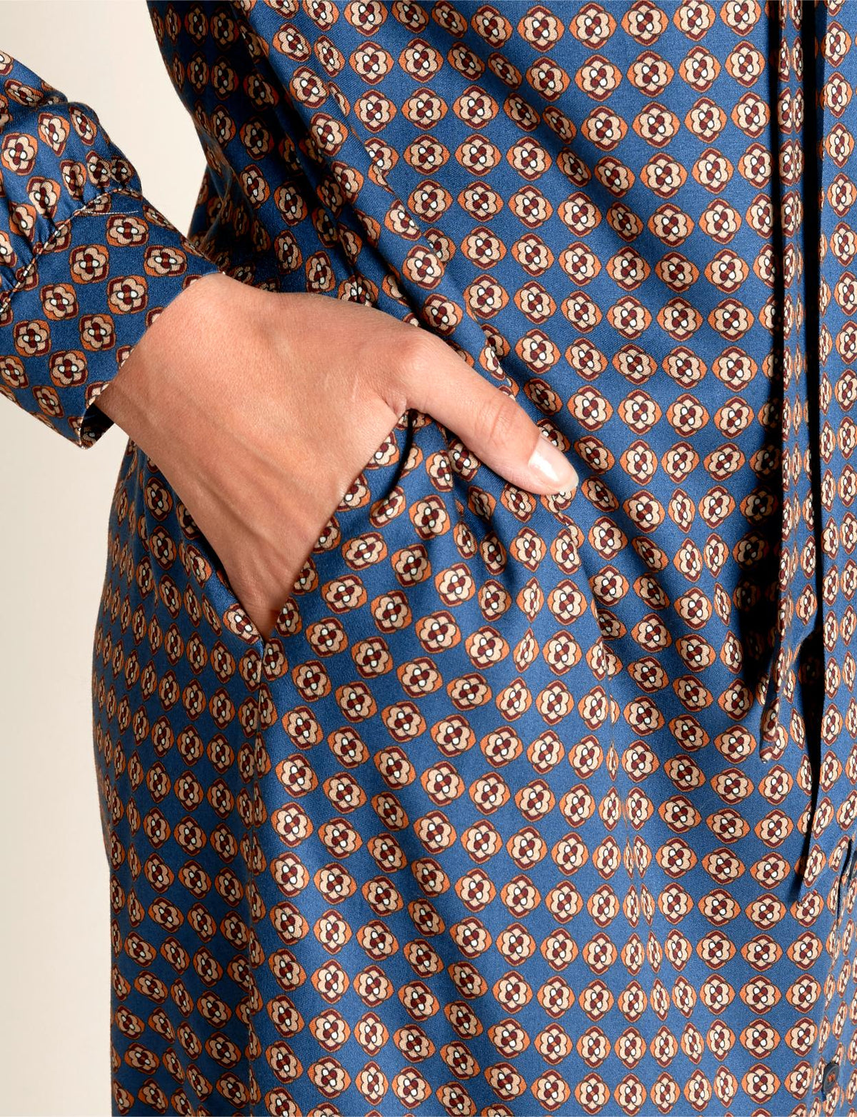 Viscose Mock Neck Shirt Dress In Blue - Blauw