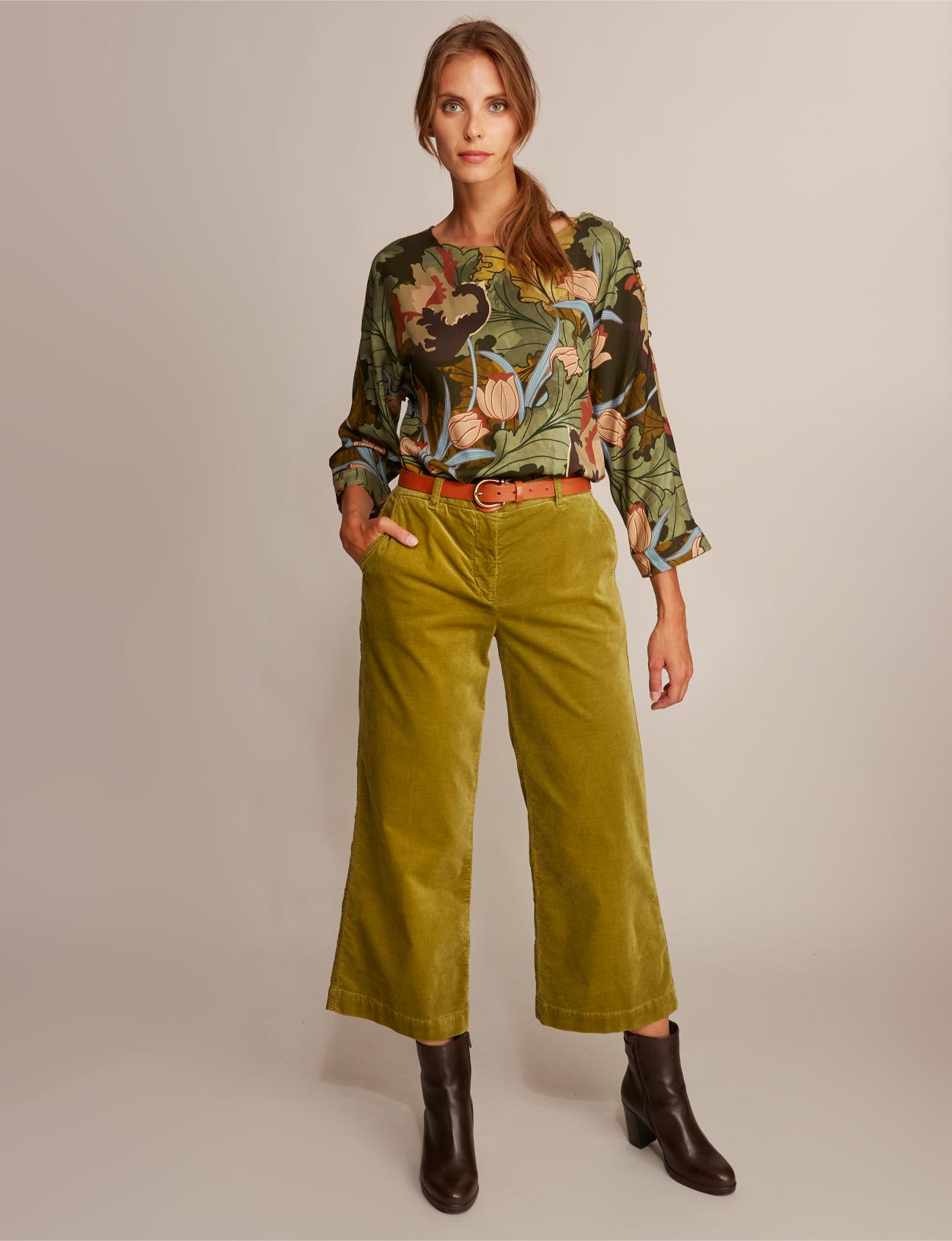 Boat Neck Viscose Shirt In Green - Groen