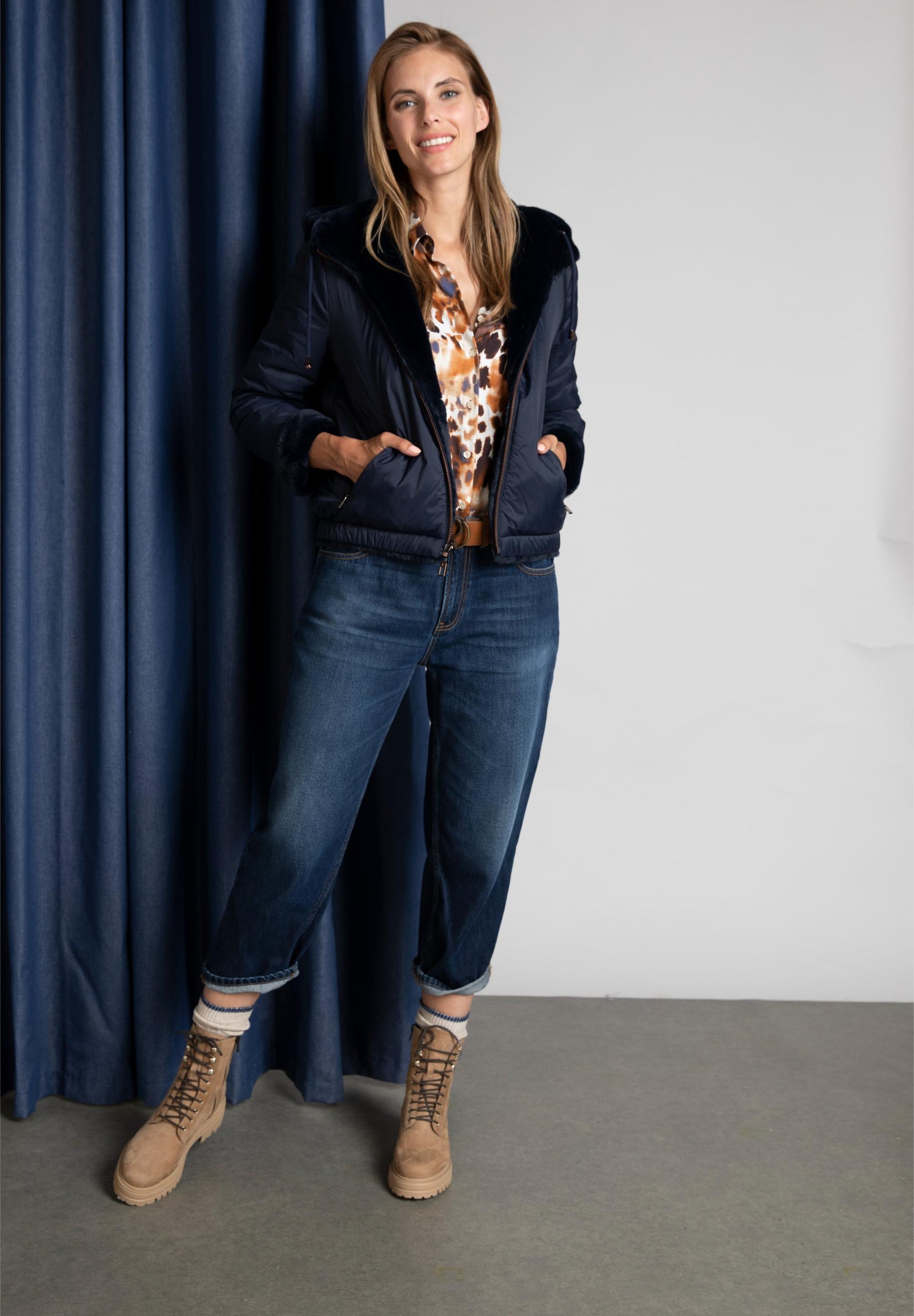 Mid Waist Cropped Stone Jeans In Bleu Denim - Denim