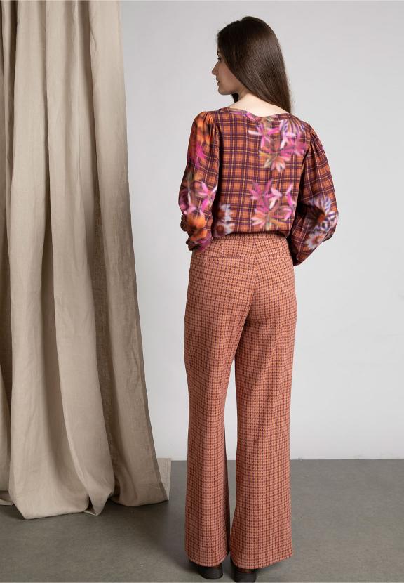 Oversized Slipover Shirt In Brown - Bruin