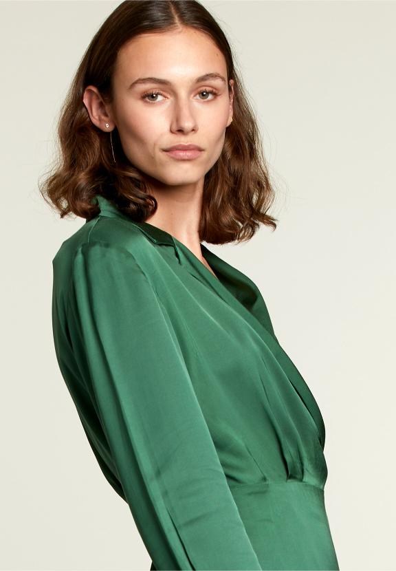 Green Uni V-Neck Dress - Vert