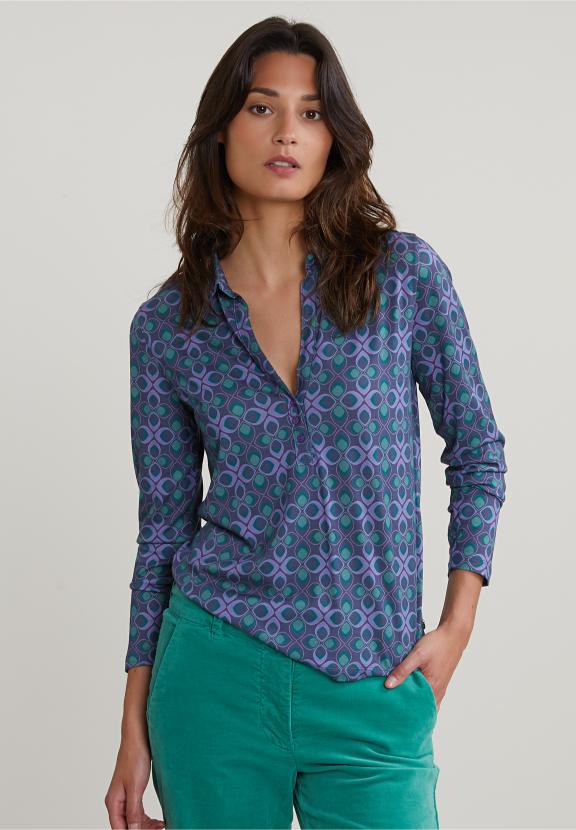 Purple/Green Fantasy V-Neck T-Shirt - Blauw