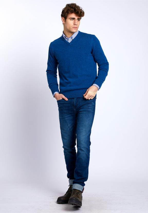Basic V-Neck Pullover In Blue - Bleu