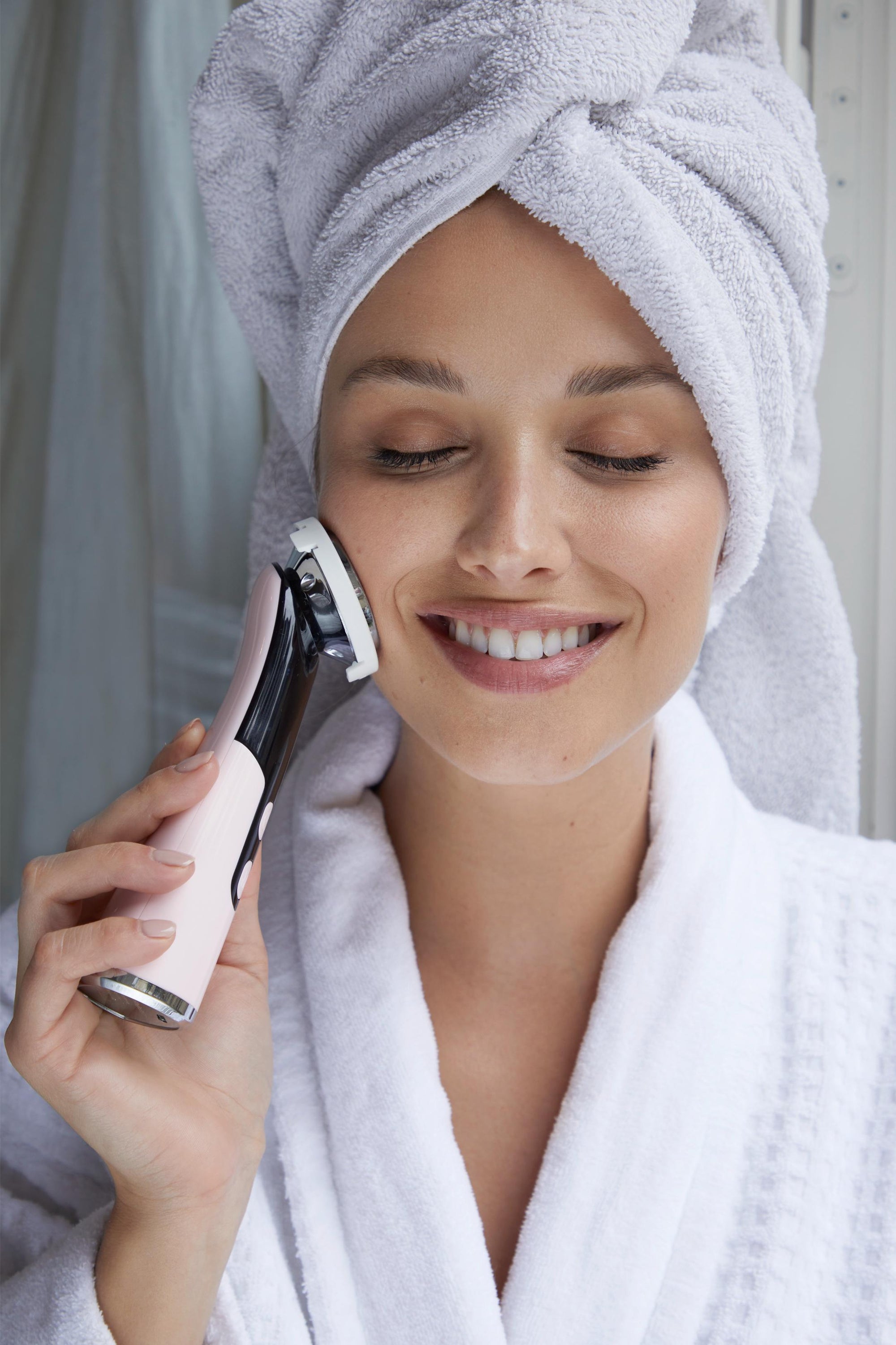  Radiofrequence Facial  - Rose