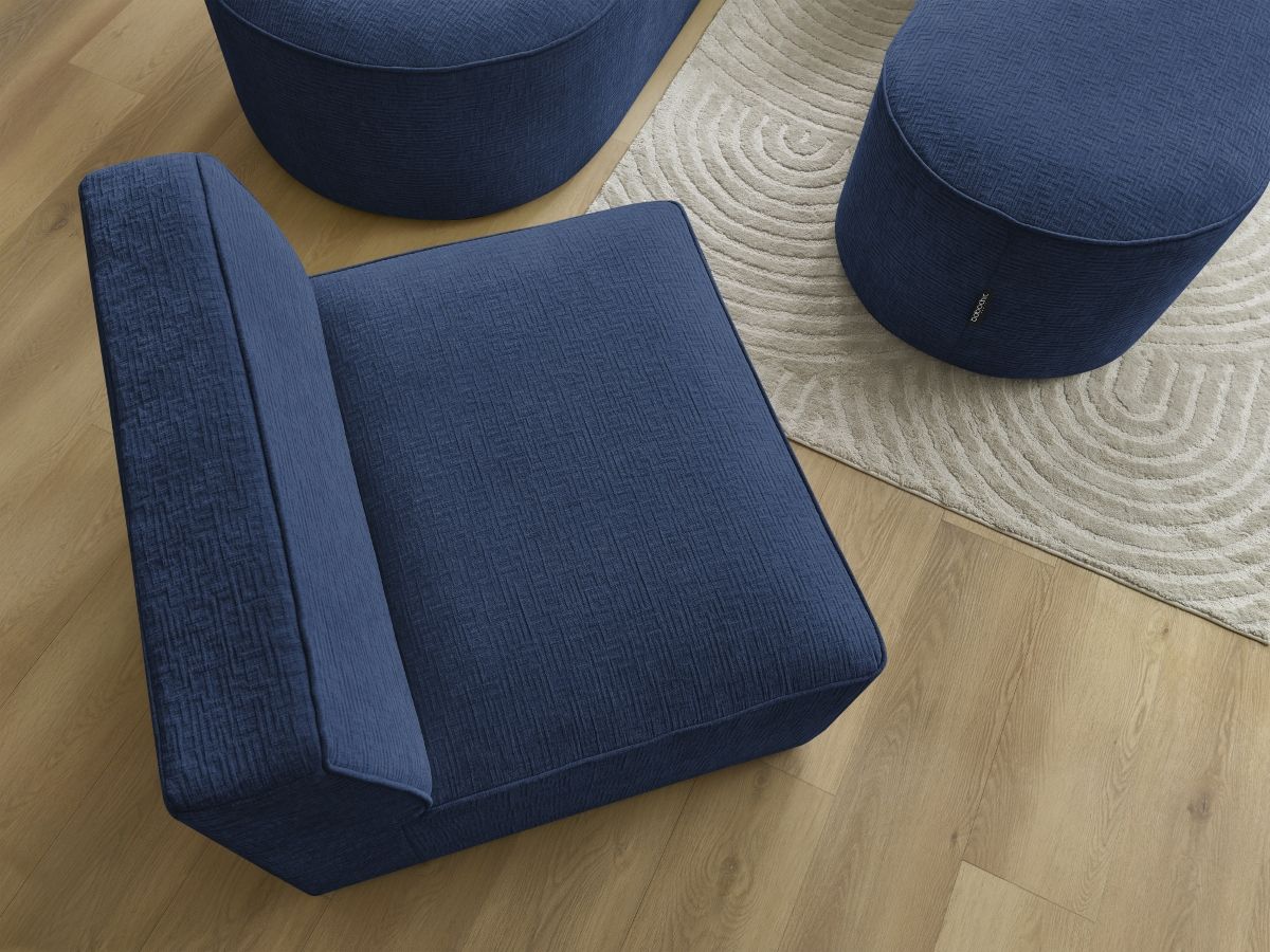 Vaste hoekbank ROUSSEAU met textuurstof met 1 chaise longue en 1 poef