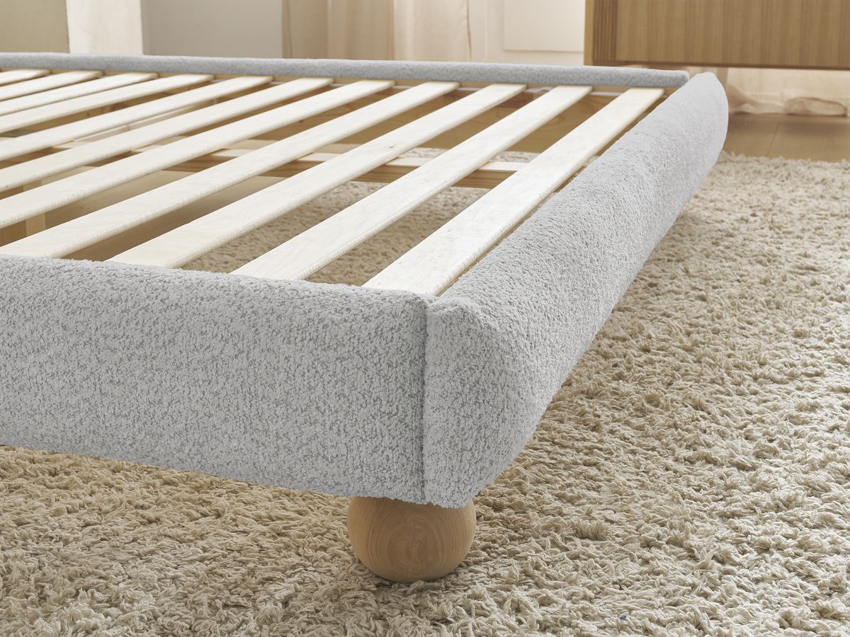 IMERI bed badstof met massieve latten