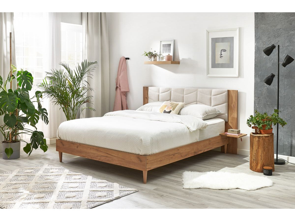 Lit LEONA avec lattes massives pieds en bois naturel