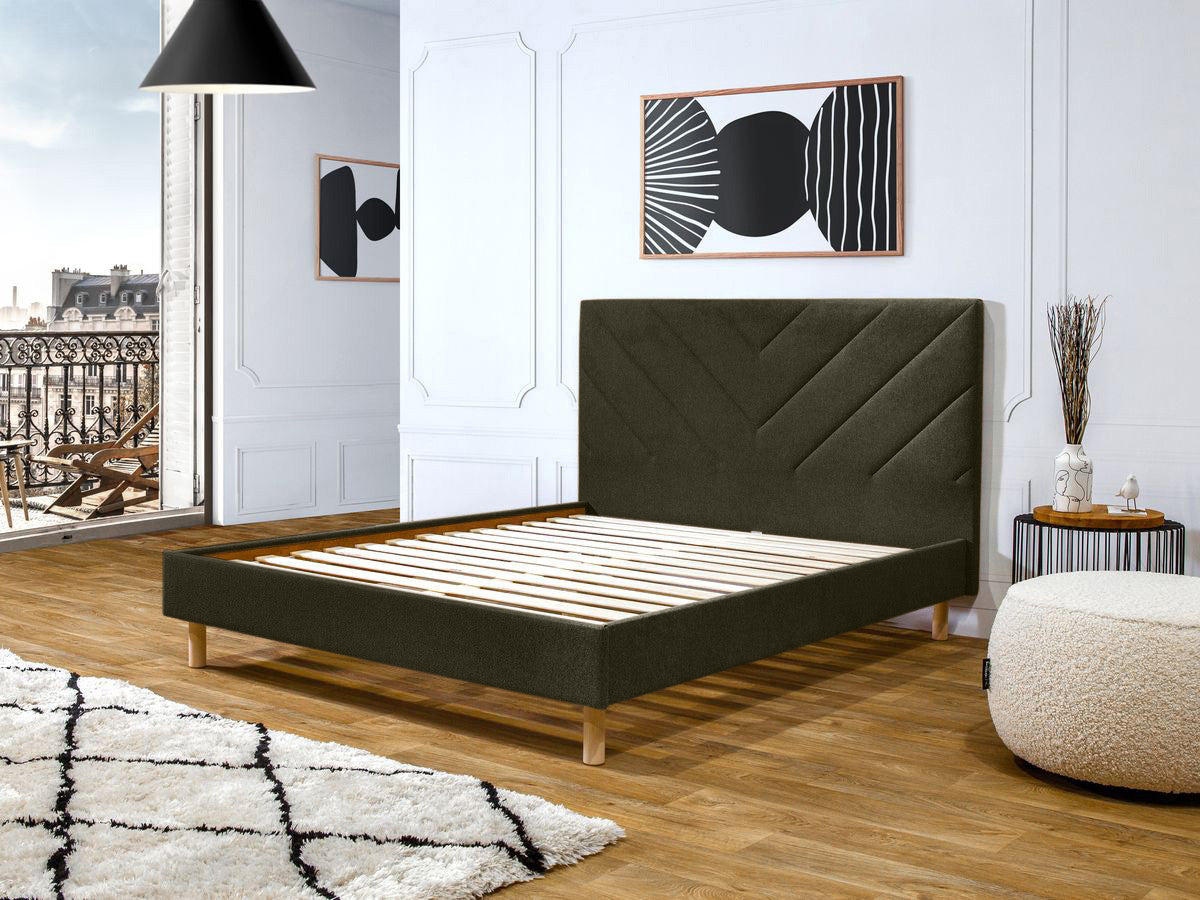 ROMAANS bed met massieve latten en gestructureerde stof