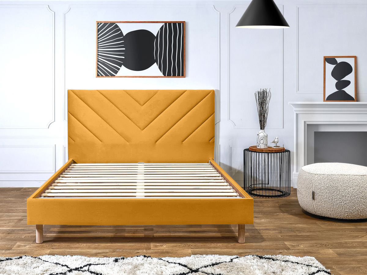 ROMAANS bed met massieve latten fluwelen stof