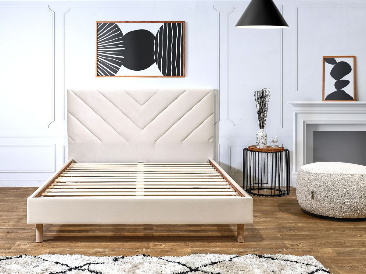ROMAANS bed met massieve latten fluwelen stof