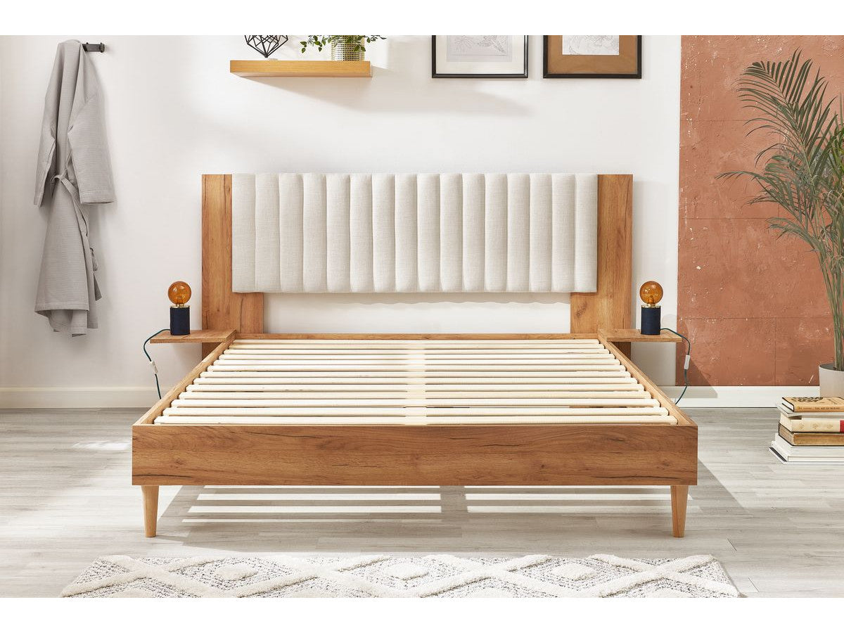 SELENA bed met massieve latten en poten van natuurlijk hout