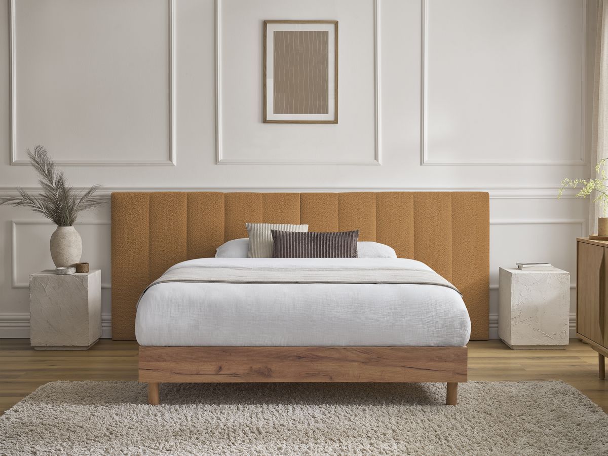 Licht TIMO bed van licht hout met massieve latten