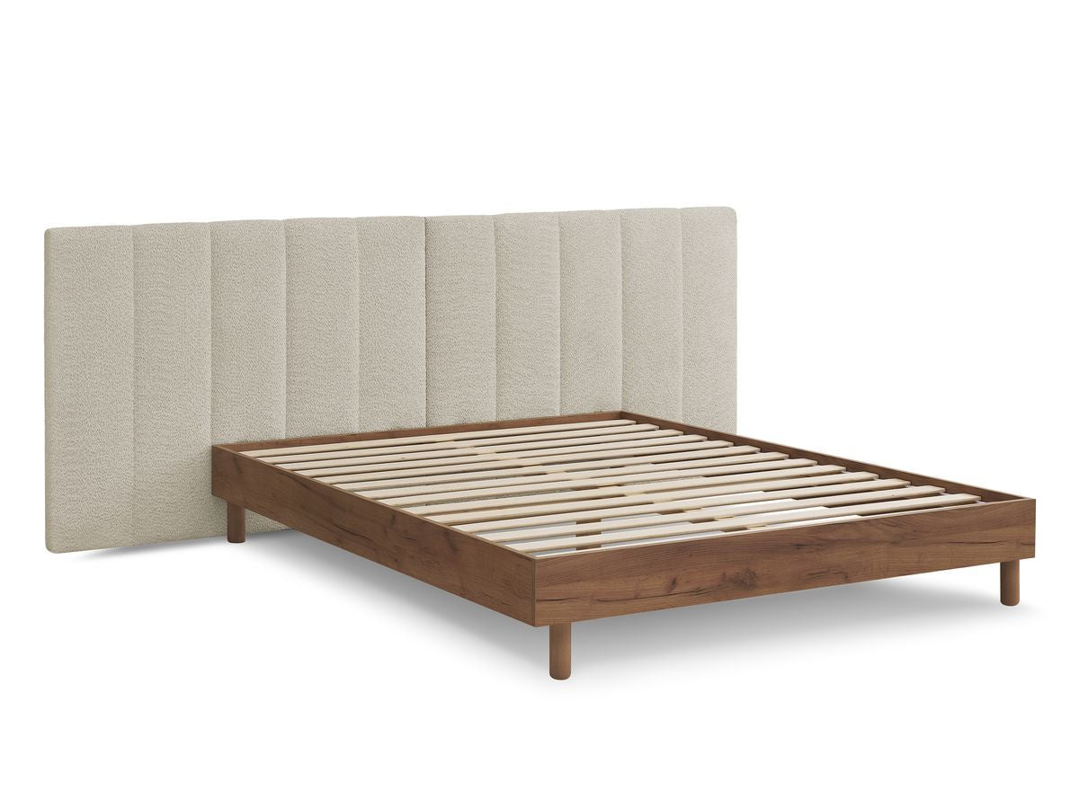 Licht TIMO bed van licht hout met massieve latten