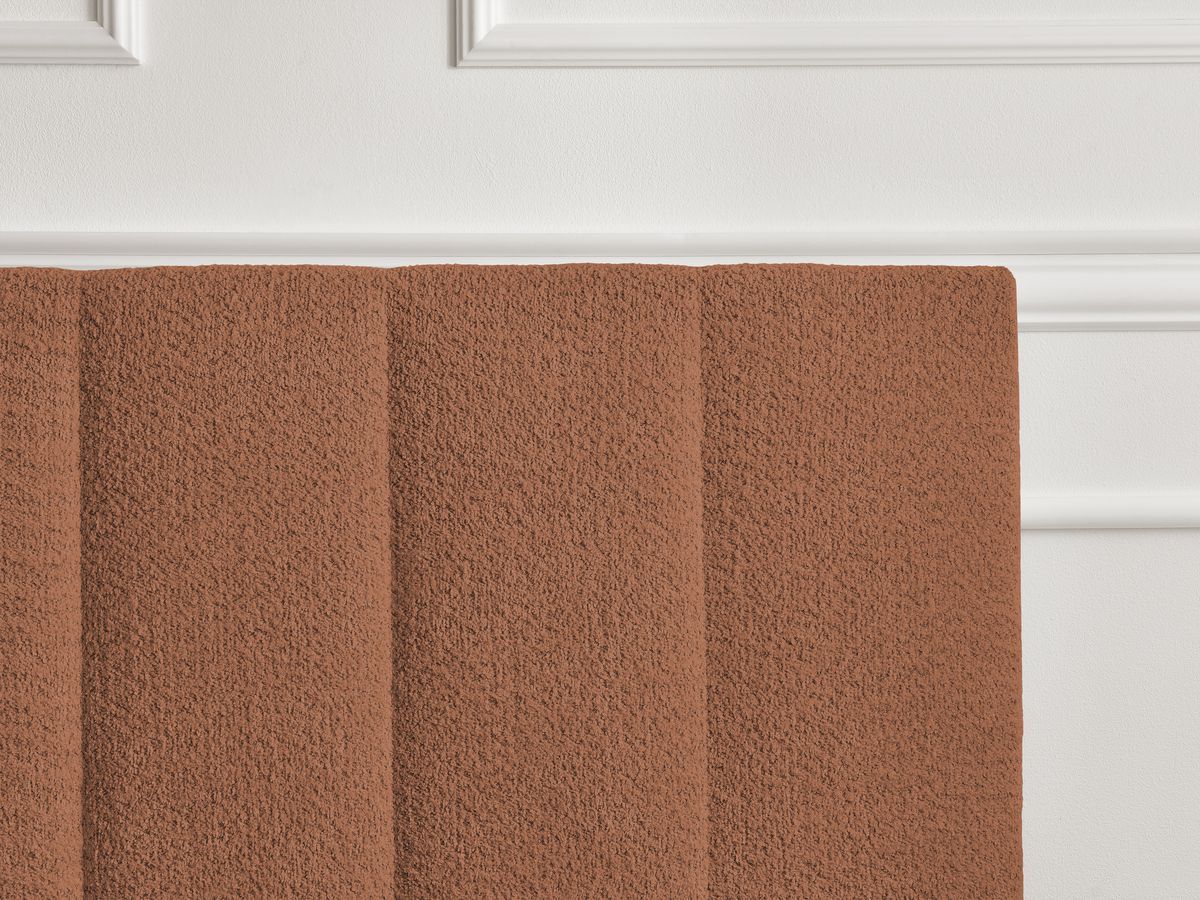 Licht TIMO bed van licht hout met massieve latten
