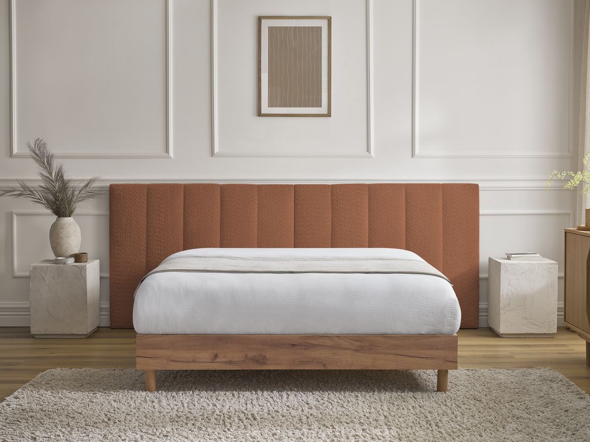 Licht TIMO bed van licht hout met massieve latten