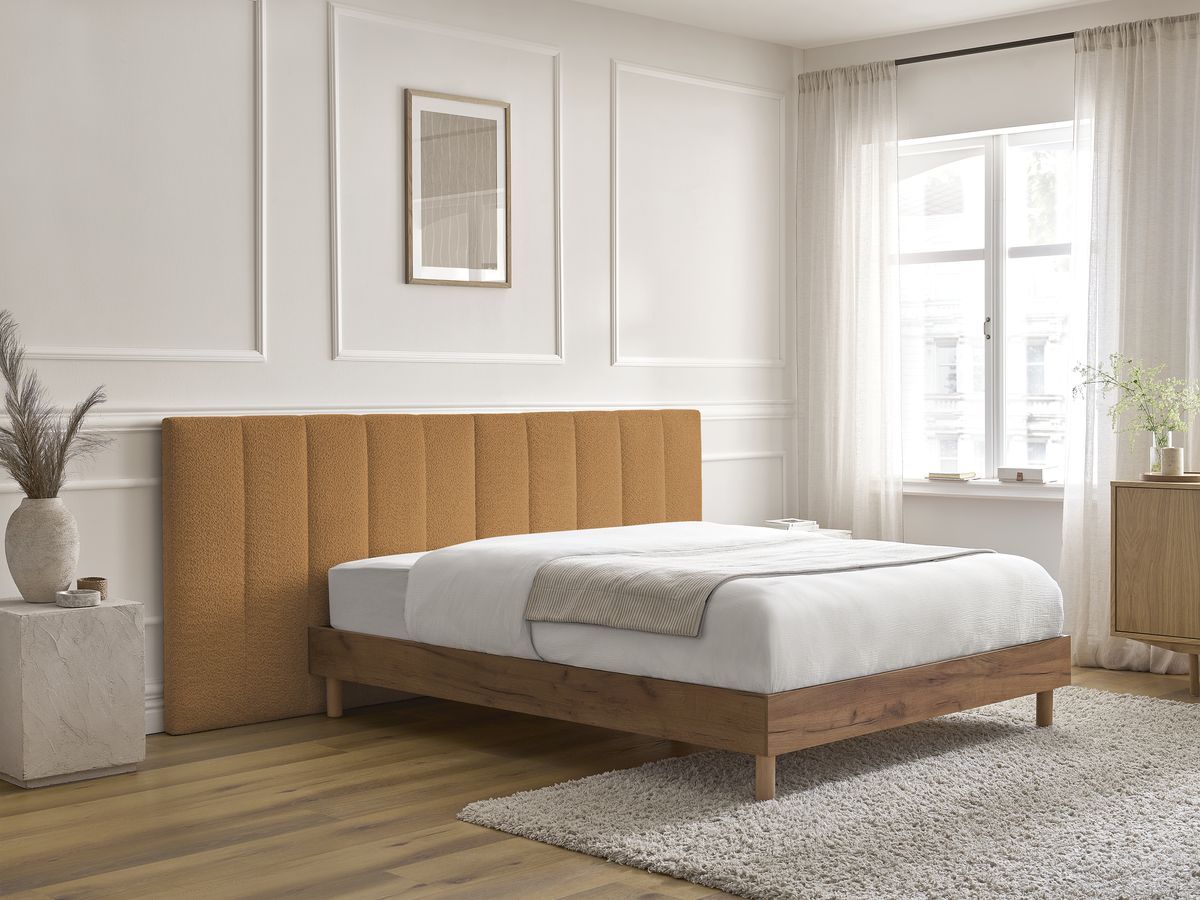 Licht TIMO bed van licht hout met massieve latten