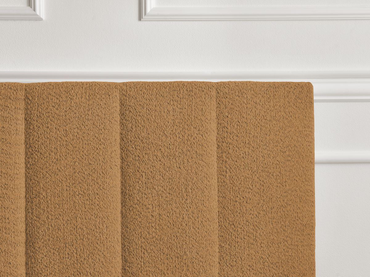 Licht TIMO bed van licht hout met massieve latten