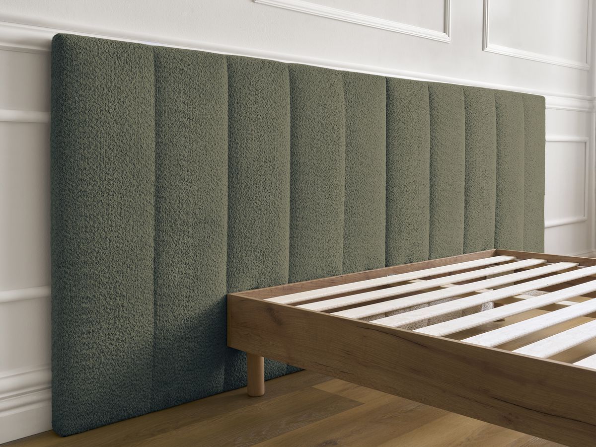 Licht TIMO bed van licht hout met massieve latten