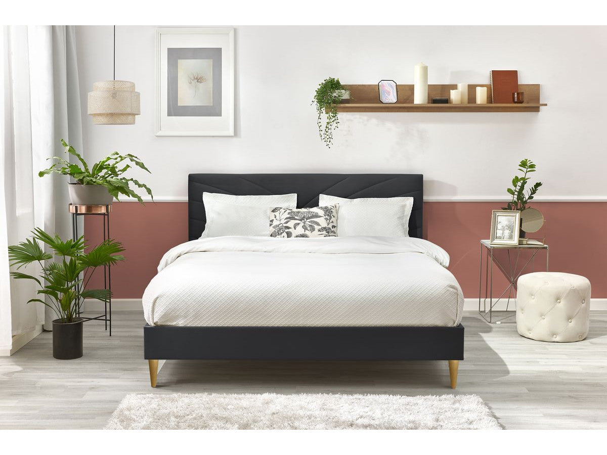 VELVET bed met massieve latten en poten van natuurlijk hout