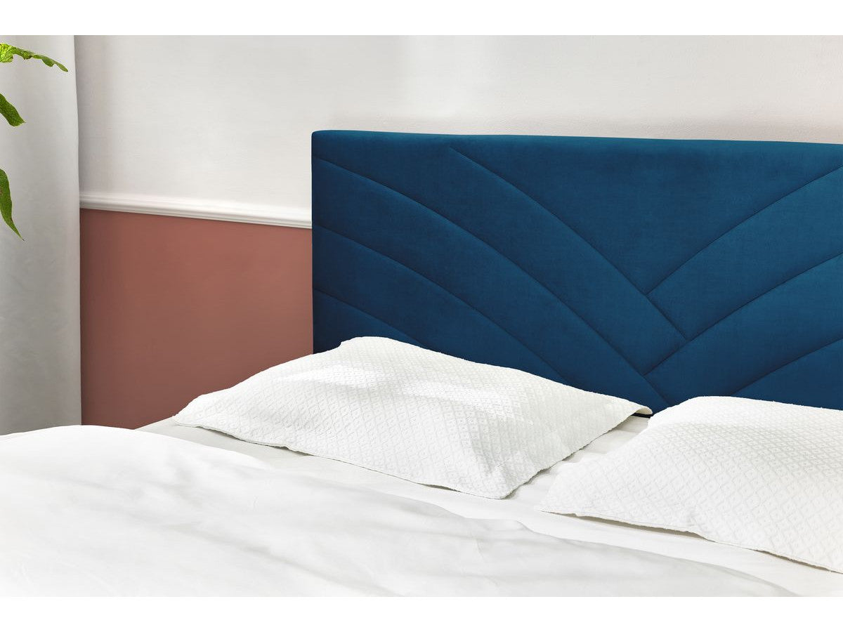 VELVET bed met massieve latten en poten van natuurlijk hout