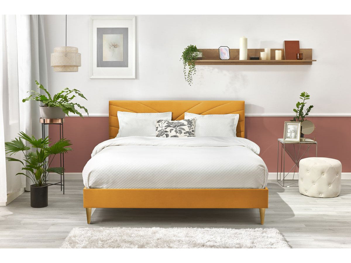 VELVET bed met massieve latten en poten van natuurlijk hout