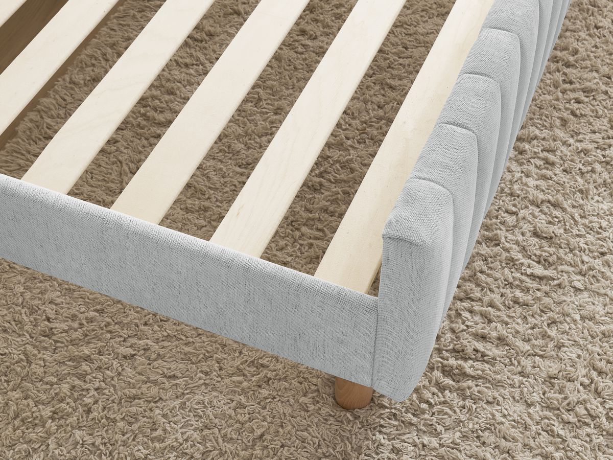 ZELVA bed met massieve lattenbodem