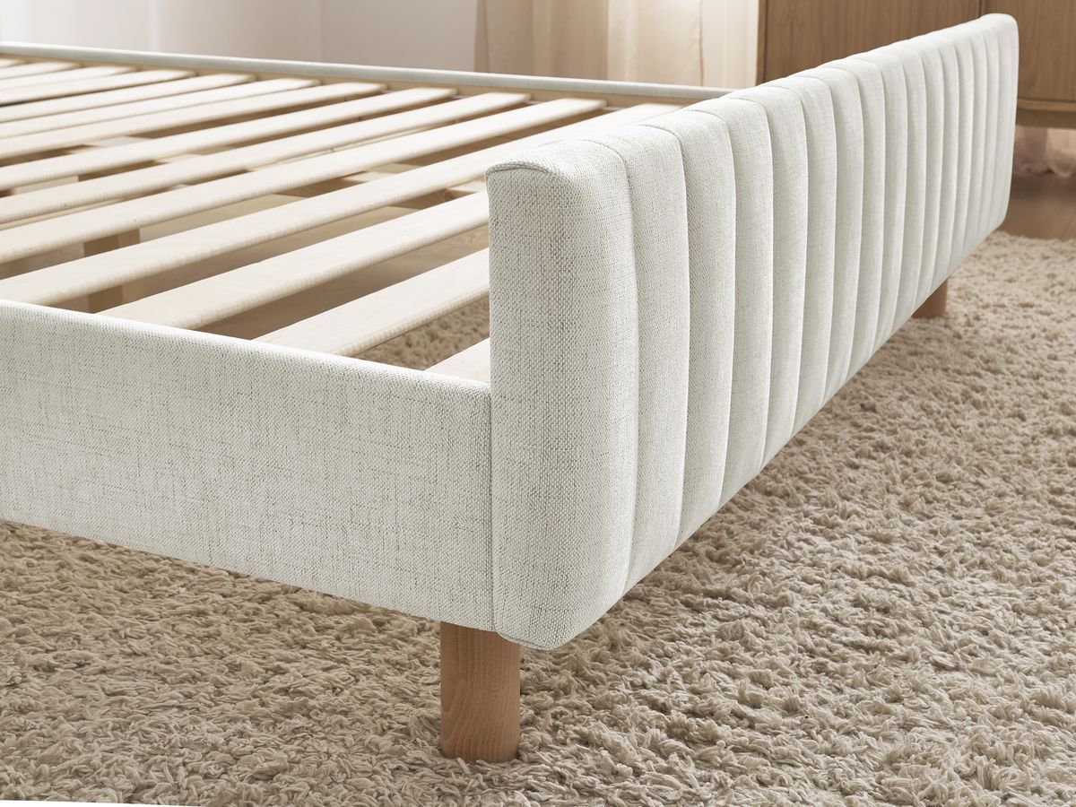 ZELVA bed met massieve lattenbodem