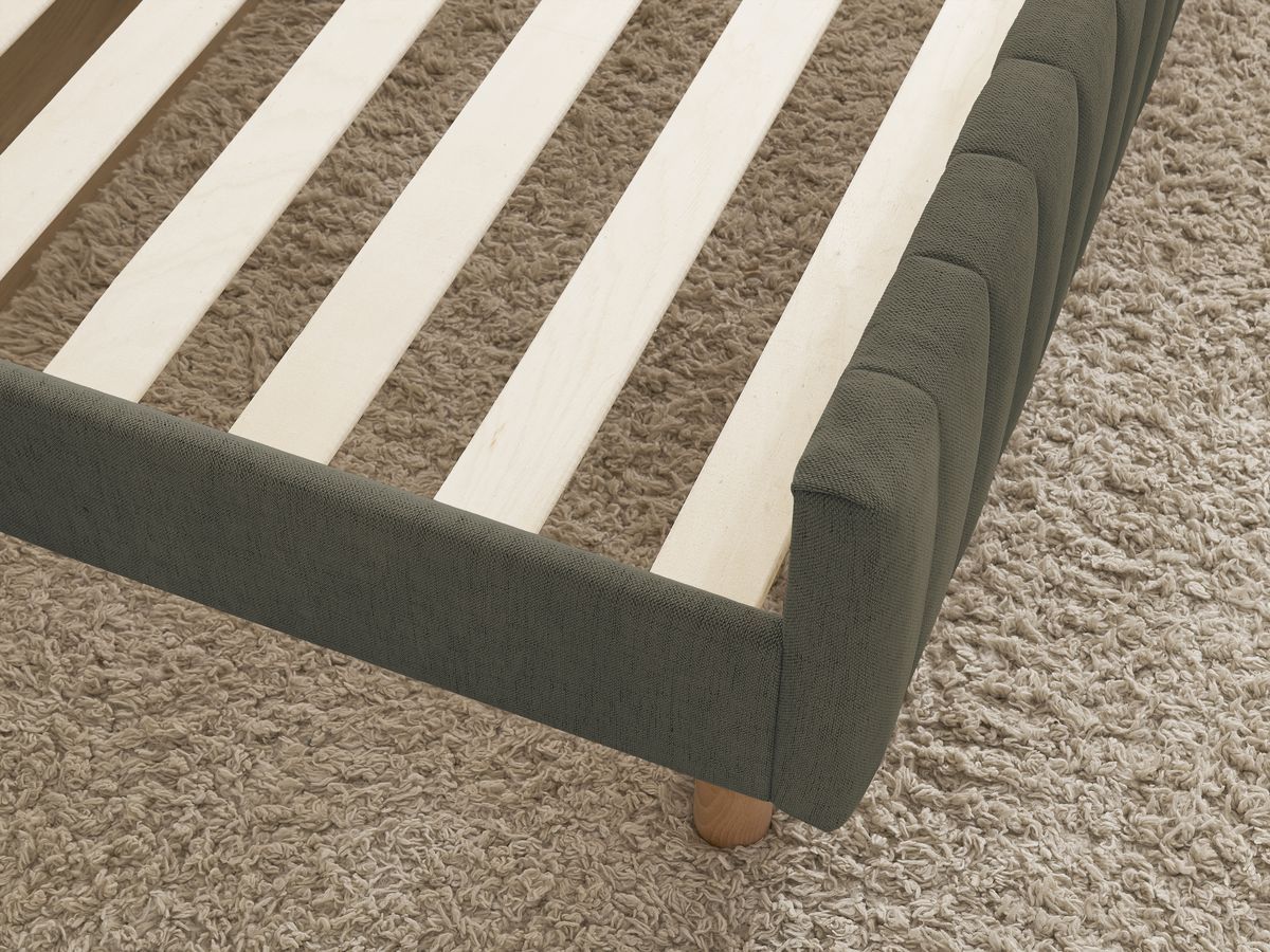 ZELVA bed met massieve lattenbodem